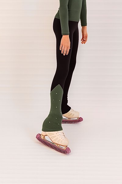 Zoom bild av Karisma Peak pants konståkningsbyxa svart/grön survivor